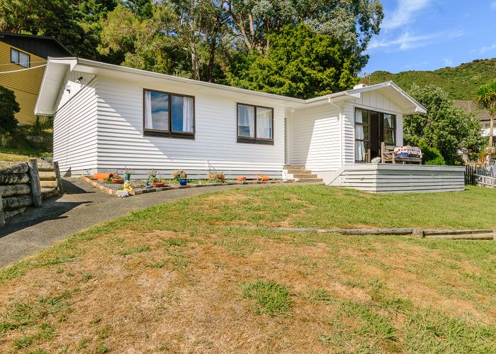  at 5 Holmes Lane, Chatham Island, Chatham Islands
