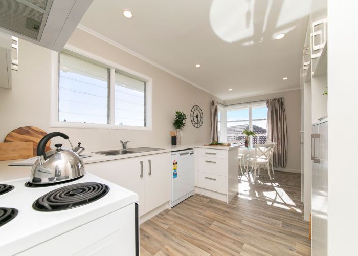  at 411 Hillsborough Road, Hillsborough, Auckland