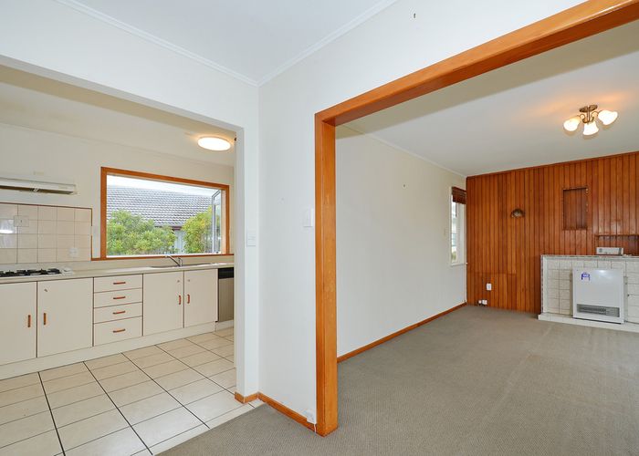  at 17 Loasby Crescent, Newlands, Wellington