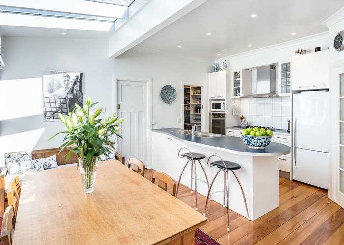  at 15 Rimu Road, Kelburn, Wellington