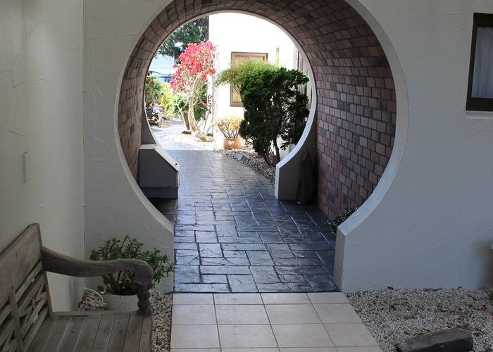  at 8/277 Tamaki Drive, Kohimarama, Auckland