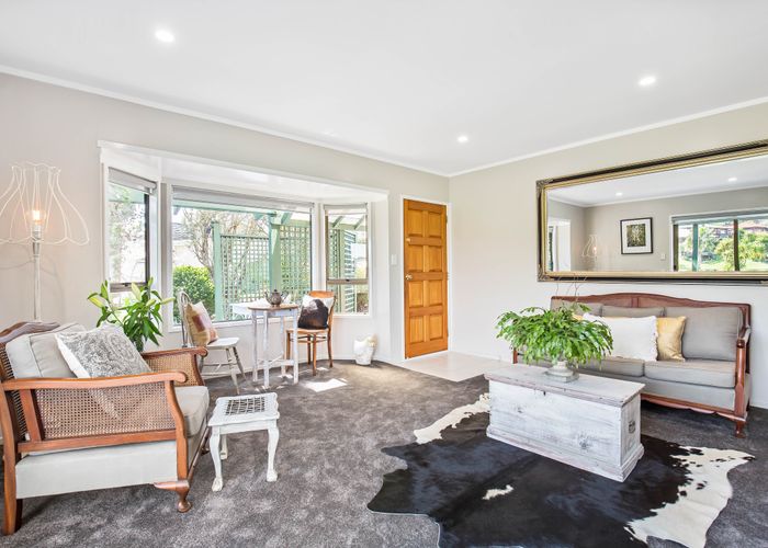  at 2/33 Birman Close, Half Moon Bay, Auckland