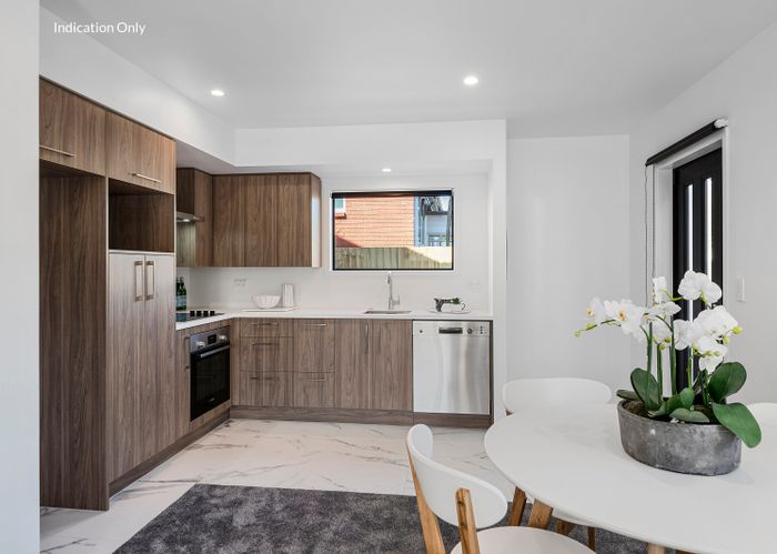  at 3/87 Beach Road, Mellons Bay, Auckland