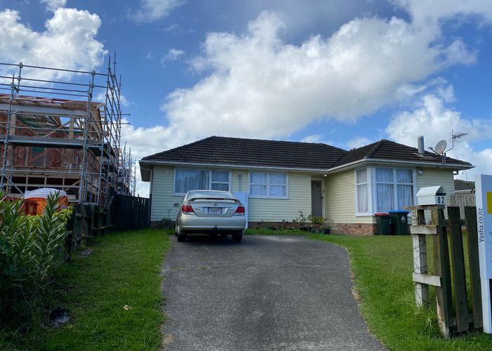  at 82 Commodore Drive, Lynfield, Auckland