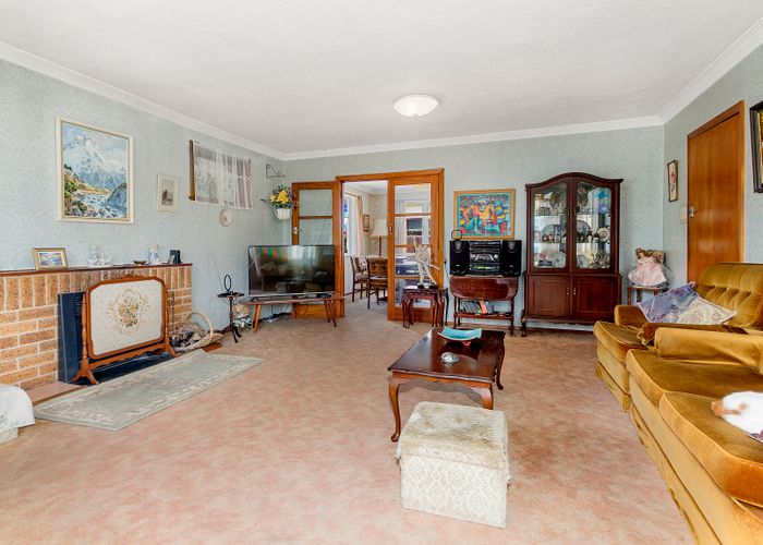  at 2 Victoria Street, Ebdentown, Upper Hutt