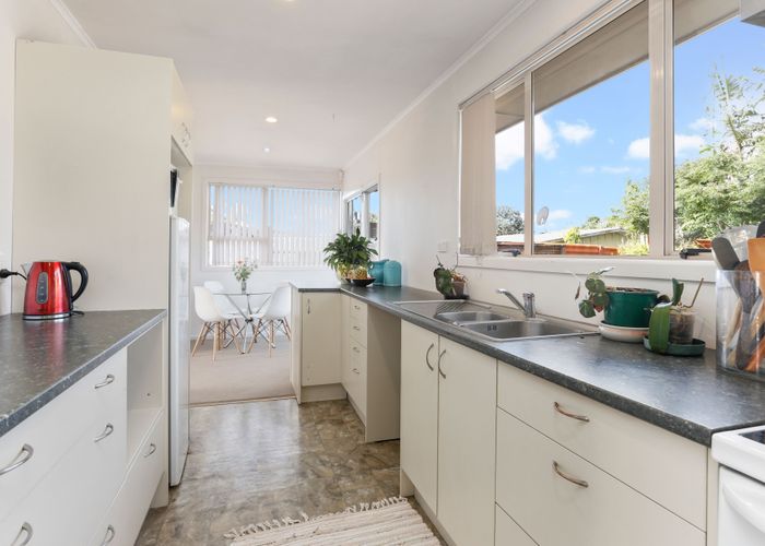  at 3 Deas Place, Otahuhu, Auckland