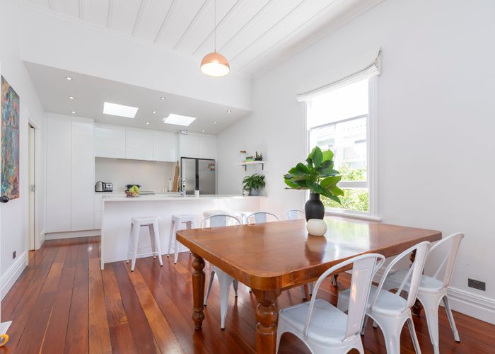  at 1/6 Kowhai Street, Takapuna, Auckland