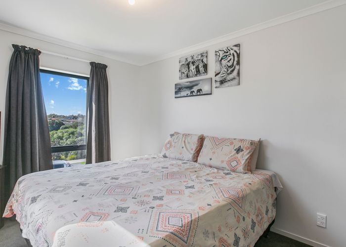  at 38 Kuurae Crescent, Weymouth, Auckland