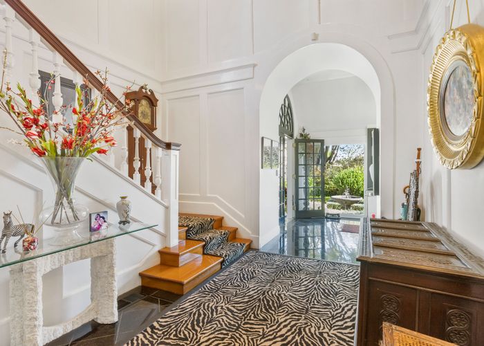  at 39 Bassett Road, Remuera, Auckland