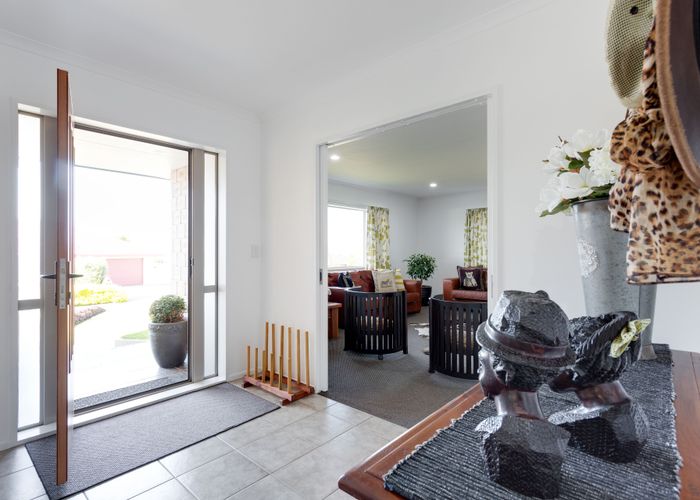  at 18 Mcewen Crescent, Riverstone Terraces, Upper Hutt