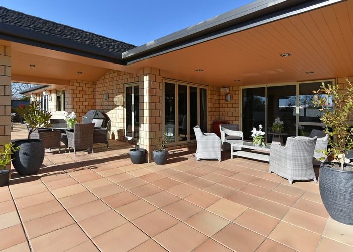  at 8 Sequoia Way, Stoke, Nelson