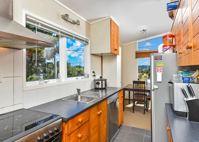  at 125 Eskdale Road, Birkdale, Auckland