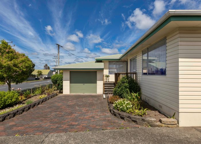  at 86 Hepburn Road, Glendene, Auckland
