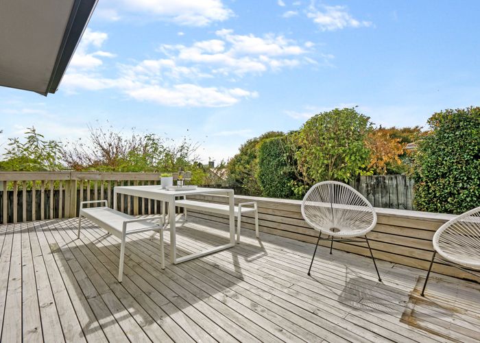  at 1/9 Applewood Drive, Henderson, Auckland