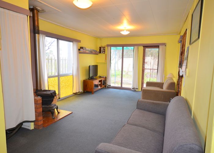 at 5 Lake Road, Kaimaumau, Awanui