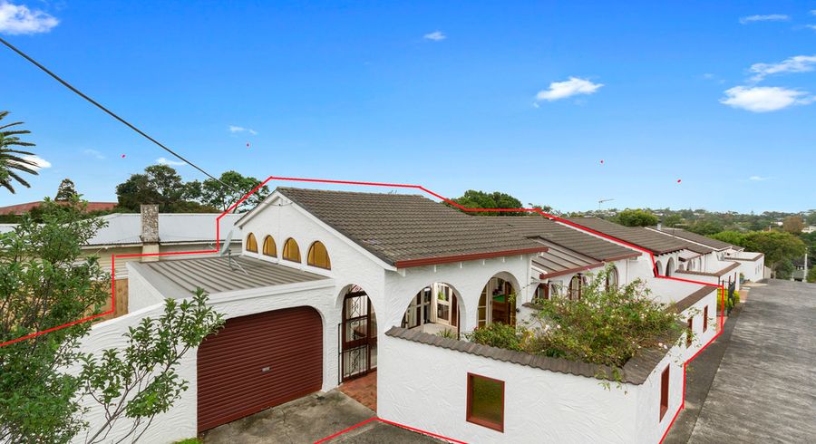  at 1/164 Titirangi Road, New Lynn, Auckland