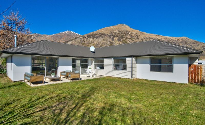  at 3 Widgeon Place, Lake Hayes, Queenstown