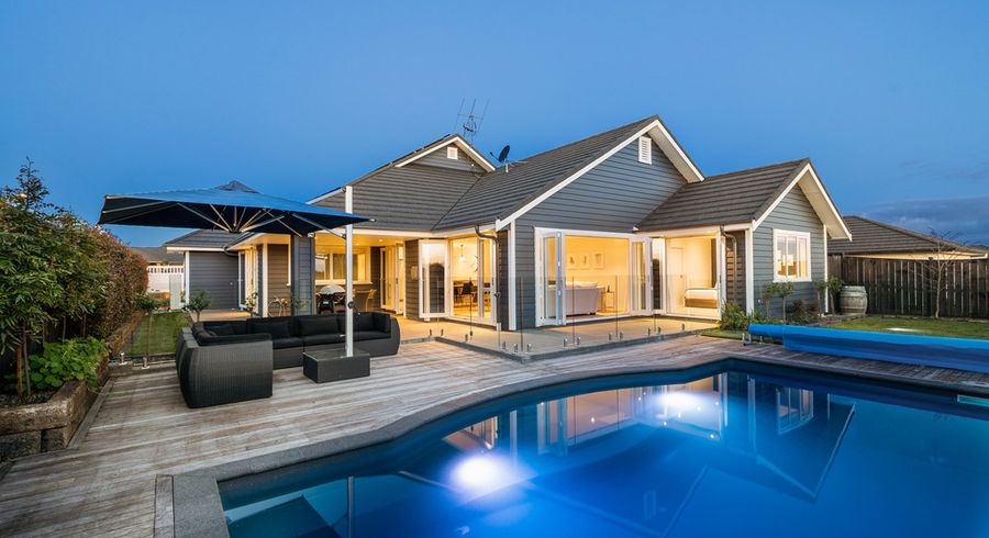  at 33 Paso Fino Crescent, Karaka, Papakura