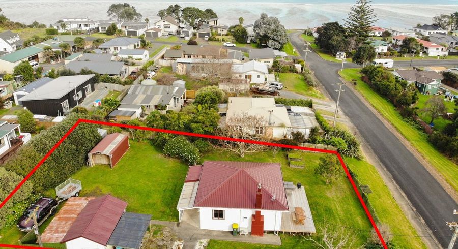  at 2 Second Avenue, Waiuku