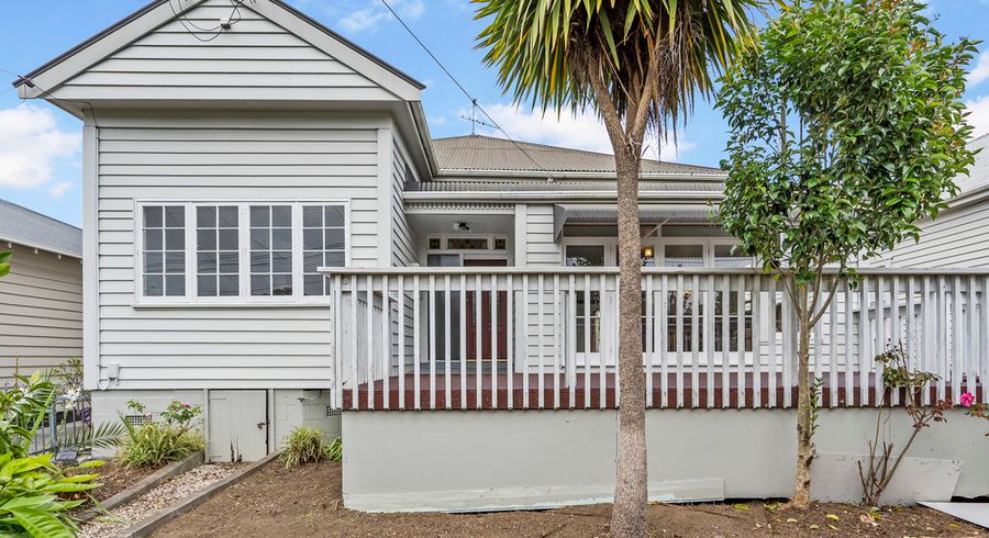  at 37 Dexter Avenue, Mount Eden, Auckland