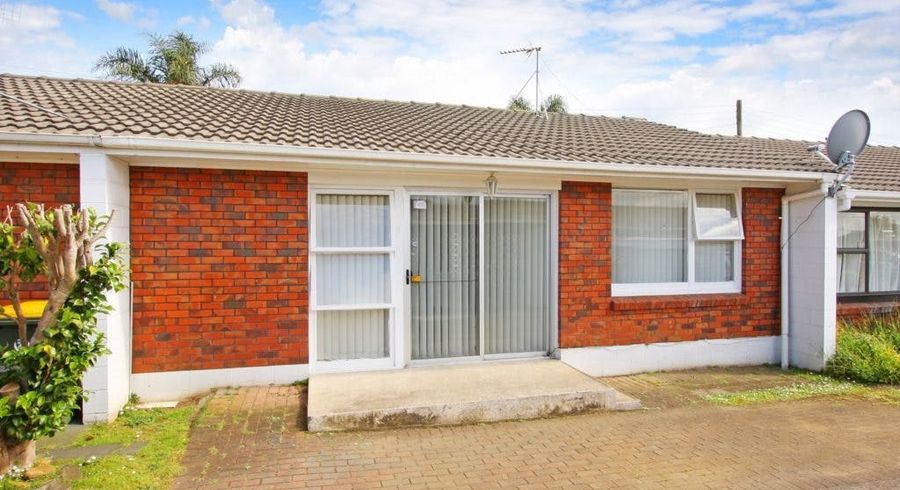  at 4/113 Wallace Road, Papatoetoe, Auckland