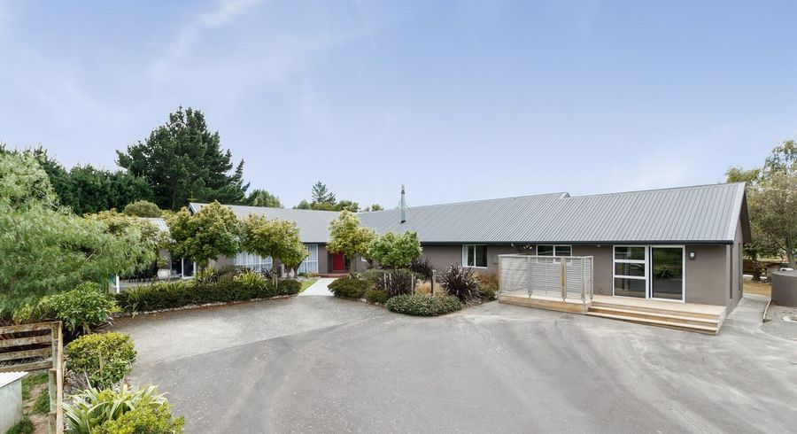  at 104 Tutaki Road, Kelvin Grove, Palmerston North