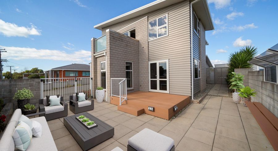  at 10 Oriental Street, Welbourn, New Plymouth