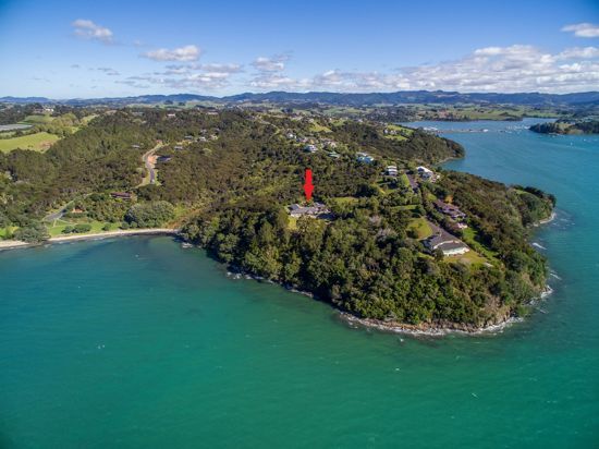 at 26 Puriri Place, Sandspit