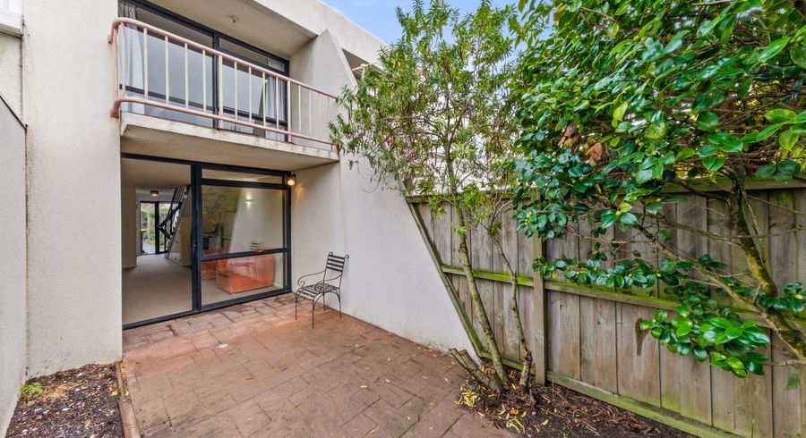  at 2/5 Kipling Street, Addington, Christchurch
