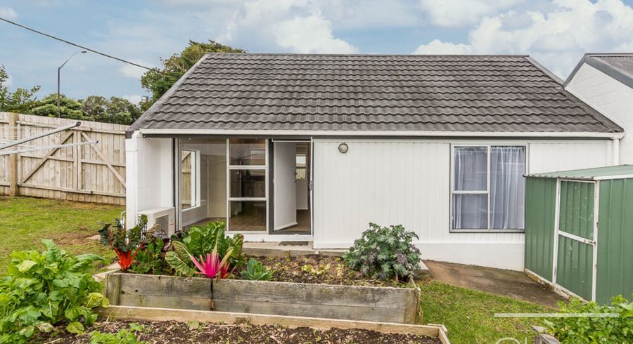  at 1/108 West Coast Road, Glen Eden, Auckland