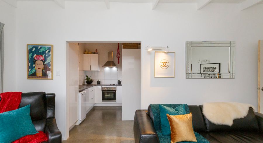  at 893B Main Street, Roslyn, Palmerston North