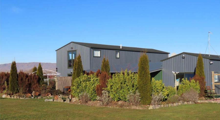  at 14 Golden Road, Springvale