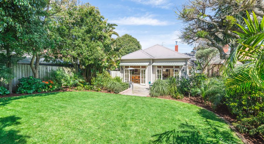  at 41 Woodside Road, Mount Eden, Auckland
