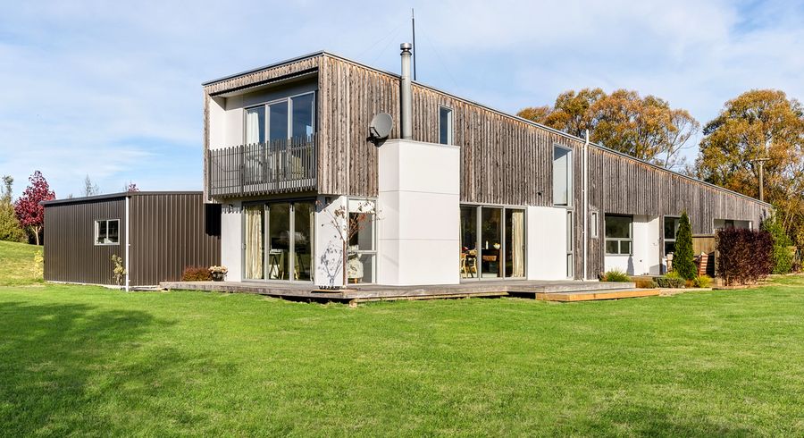  at 973 Thorpe-Orinoco Road, Thorpe