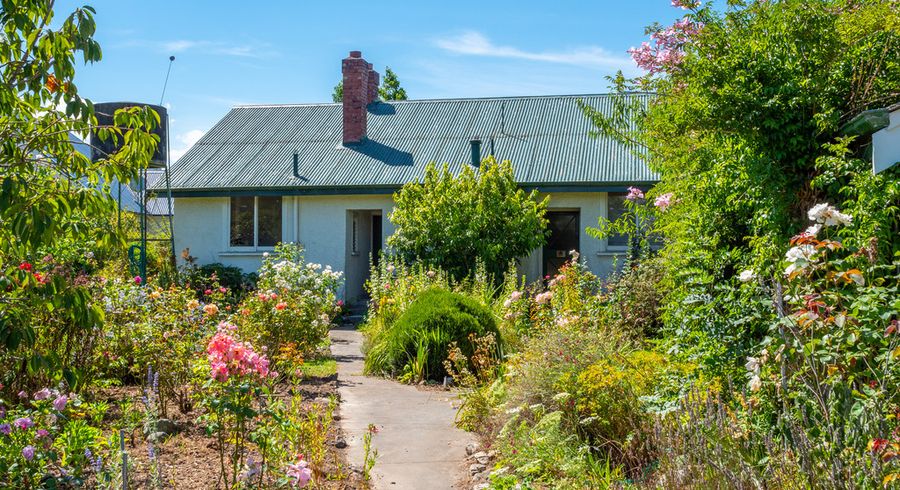  at 30 Pye Road, Geraldine Downs