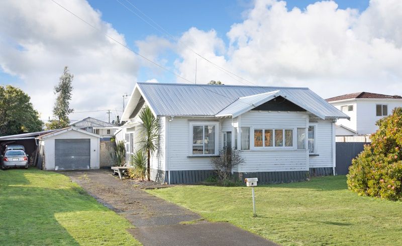  at 7 Ngahina Street, Marton