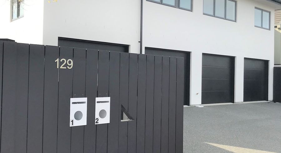  at 1/129 Aikmans Road, Merivale, Christchurch