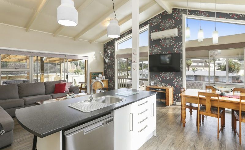  at 47 Cumberland Street, Merrilands, New Plymouth