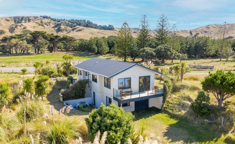  at 6 Nunu Drive, Flat Point, Masterton