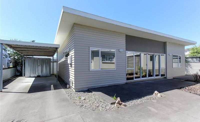  at 20/4 Paritutu Road, Spotswood, New Plymouth