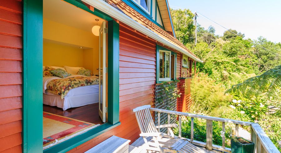  at 17 Pitoitoi Road, Days Bay, Lower Hutt