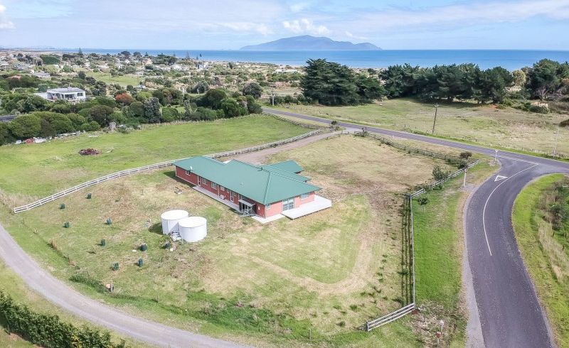  at 34 Sims Road, Te Horo Beach