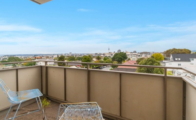  at 21/44 Esplanade Road, Mount Eden, Auckland