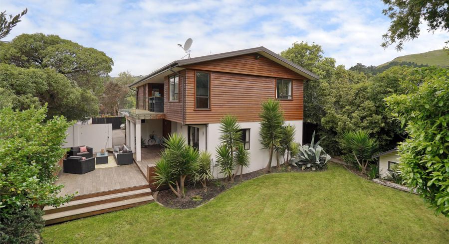  at 19 Laing Crescent, Heathcote Valley, Christchurch