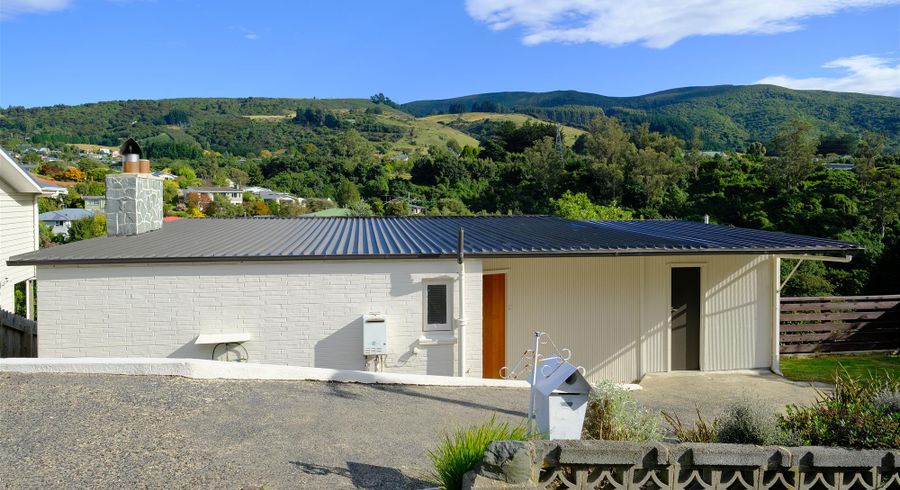  at 11 Upland Street, Helensburgh, Dunedin