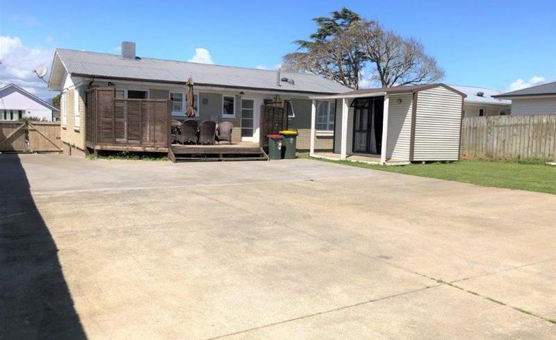  at 6 Fleming Street, Mangere East, Auckland