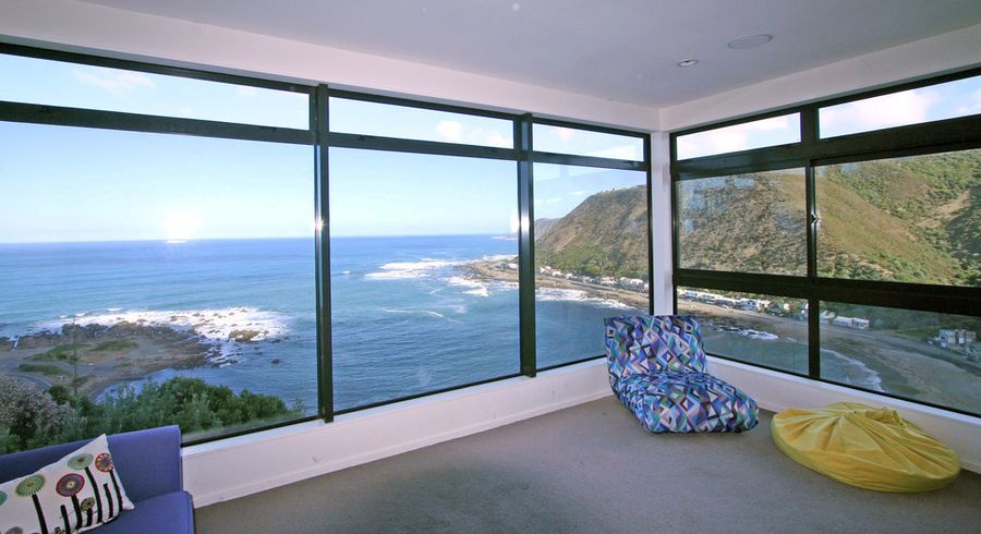  at 24 Welland Place, Island Bay, Wellington