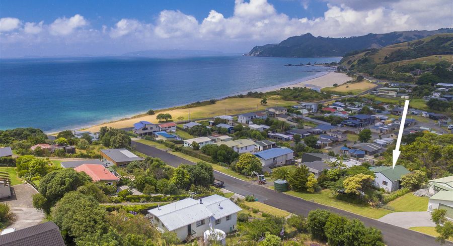  at 15 Gray Avenue, Kuaotunu West