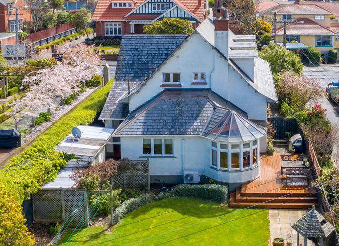  at 16 Ings Avenue, Saint Clair, Dunedin