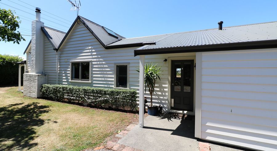  at 3330 State Highway 2, Clareville, Carterton